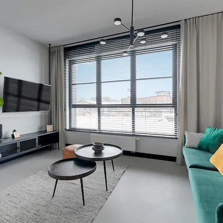 Doki Living By Blue Mandarin Parking & Foodhall Gdansk Room photo