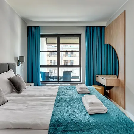 Doki Living By Blue Mandarin Parking & Foodhall Gdansk Room photo