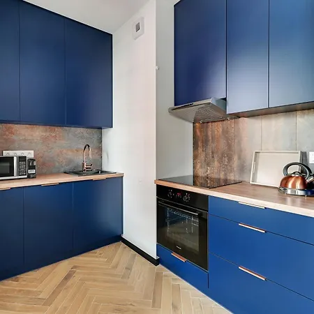 Doki Living By Blue Mandarin Parking & Foodhall Gdansk Room photo