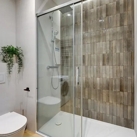 Doki Living By Blue Mandarin Parking & Foodhall Gdansk Room photo