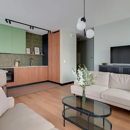 Doki Living By Blue Mandarin Parking & Foodhall Gdansk Room photo