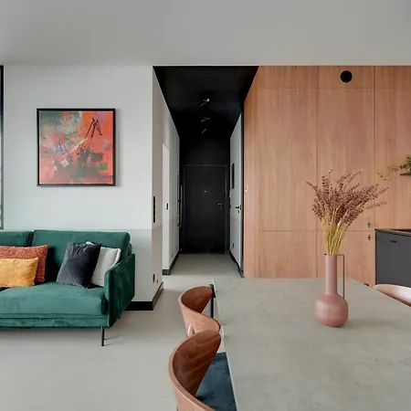Doki Living By Blue Mandarin Parking & Foodhall Gdansk Room photo