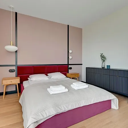 Doki Living By Blue Mandarin Parking & Foodhall Gdansk Room photo