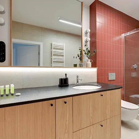 Doki Living By Blue Mandarin Parking & Foodhall Gdansk Room photo