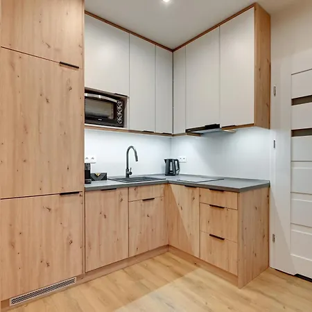 Doki Living By Blue Mandarin Parking & Foodhall Gdansk Room photo