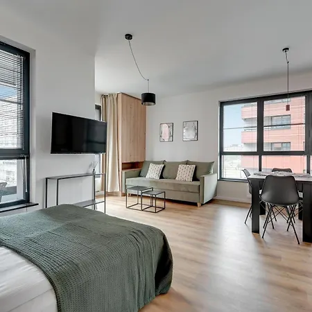 Doki Living By Blue Mandarin Parking & Foodhall Gdansk Room photo