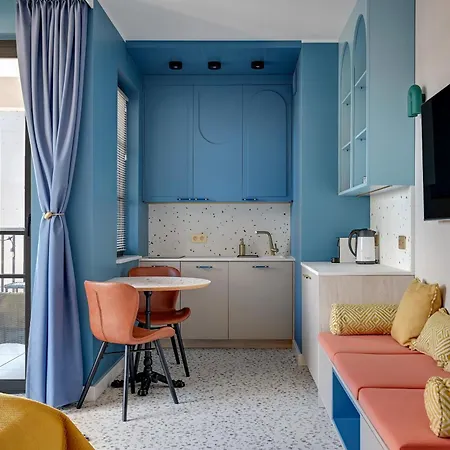 Doki Living By Blue Mandarin Parking & Foodhall Gdansk Room photo