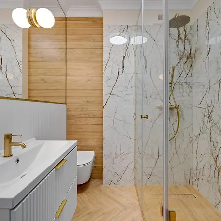 Doki Living By Blue Mandarin Parking & Foodhall Gdansk Room photo