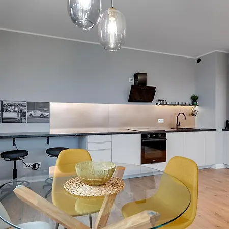 Doki Living By Blue Mandarin Parking & Foodhall Gdansk Room photo