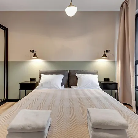 Doki Living By Blue Mandarin Parking & Foodhall Gdansk Room photo
