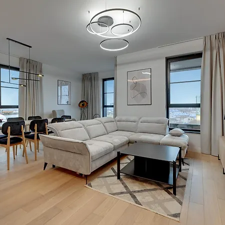 Doki Living By Blue Mandarin Parking & Foodhall Gdansk Room photo
