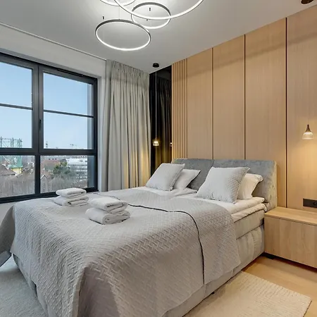 Doki Living By Blue Mandarin Parking & Foodhall Gdansk Room photo