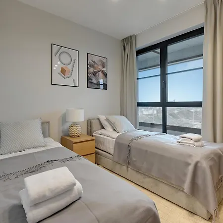 Doki Living By Blue Mandarin Parking & Foodhall Gdansk Room photo