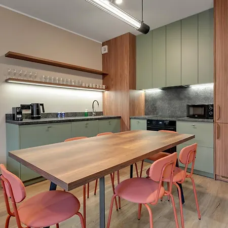 Doki Living By Blue Mandarin Parking & Foodhall Gdansk Room photo