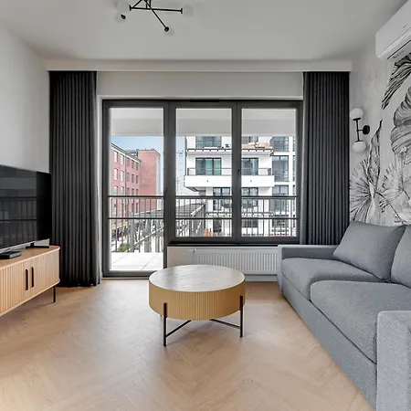 Doki Living By Blue Mandarin Parking & Foodhall Gdansk Room photo