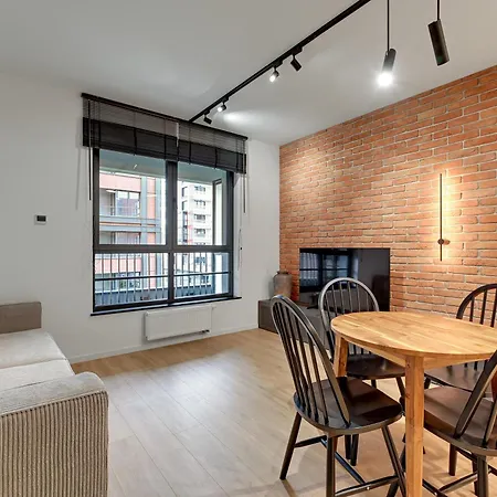Doki Living By Blue Mandarin Parking & Foodhall Gdansk Room photo